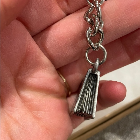 Silver Book Keychain - Picture 5 of 6